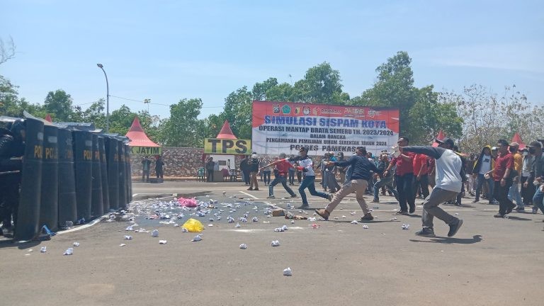 Simulasi Sispam Kota Penyelenggaraan Pemilu 2024 Di Mapolres Pamekasan. (Foto : Lensa Nusantara)