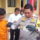 Kapolres Bangkalan Akbp Febri Isman Jaya Saat Mengintrogasi Pelaku Di Mapolres Bangkalan.