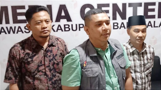 Ketua Bawaslu Ahmad Mustain Saleh.