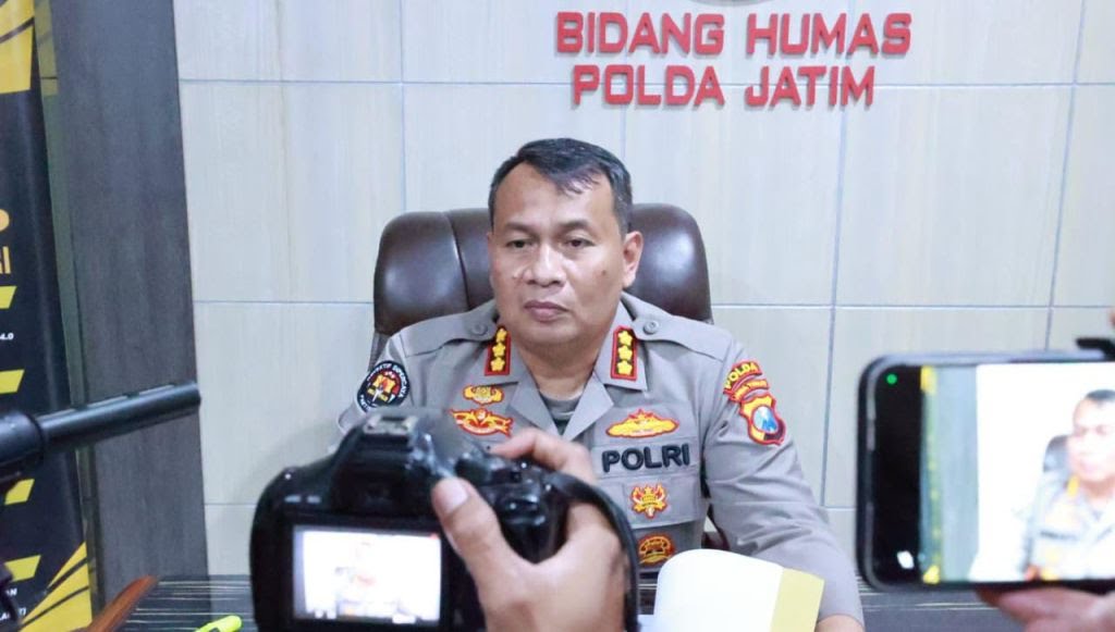 Kabid Humas Polda Jatim Kombes Pol Dirmanto. (Dok. Mili.id)