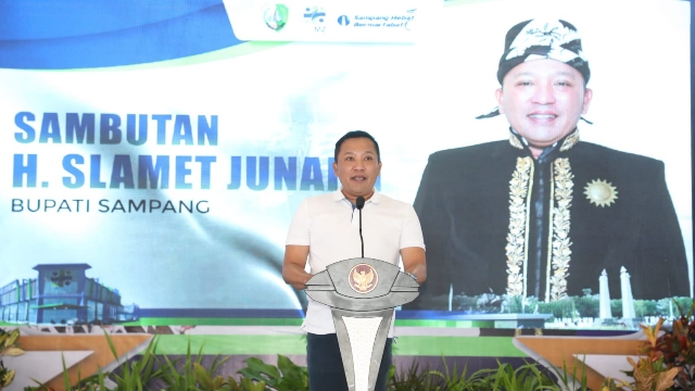 Bupati Sampang H. Slamet Junaidi Saat Menyampaikan Sambutan. (Dok. Prokopim Pemkab Sampang)