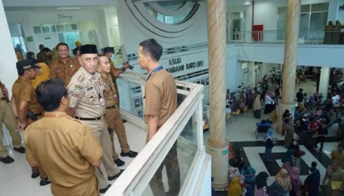 Pj Bupati Bangkalan Tinjau Pelayanan Rsud Secara Mendadak