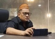 Haji Her Angkat Suara Soal Aksi Bagi – Bagi Duit Gus Miftah Di Gudang Tembakau Miliknya