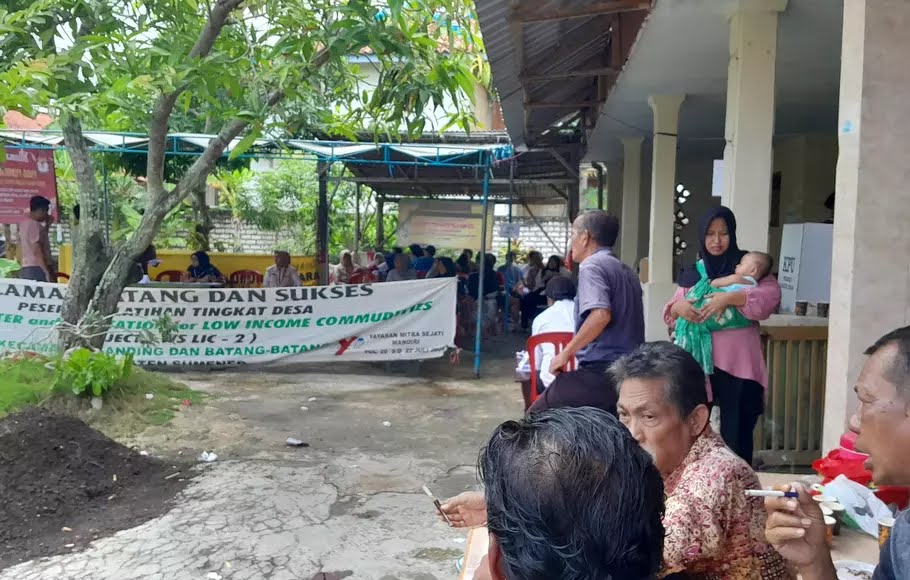 Suasana Rumah Duka Seorang Anggota Kpps Yang Meninggal Dunia Di Sumenep.