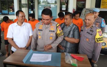 Keenam Pelaku Saat Diamankan Polres Bangkalan.