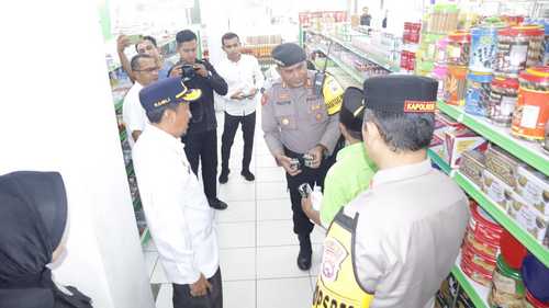 Tim Gabungan Saat Melakukan Sidak.