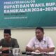 Wakil Ketua Deks Pilkada Dpc Bangkalan Aliman Harish Bersama Pengurus Desk Pilkada Saat Melaunching Pendaftaran Calon Bupati Dan Wakil Bupati Bangkalan.