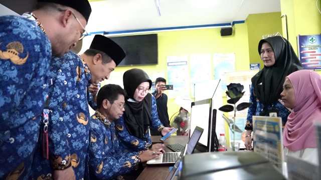 IMG 20250218 WA0005 Cukup Tunjukkan KTP, Warga Sampang Bisa Dapat Pemeriksaan Kesehatan Gratis