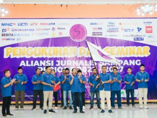 Aliansi Jurnalis Sampang Kukuhkan Pengurus Baru, Hadapi Tantangan Media Sosial dan AI