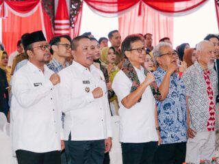 Bupati dan Wakil Bupati Sampang, Menkes RI, Dubes Indonesia untuk Jepang dan Yohei Sasakawa, Selasa (8/7/2025).