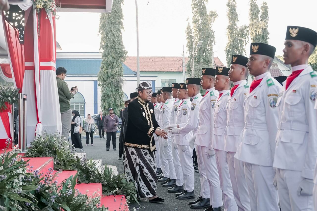 Wakil Bupati Apresiasi Kesuksesan Upacara Pengibaran dan Penurunan Bendera di Sampang